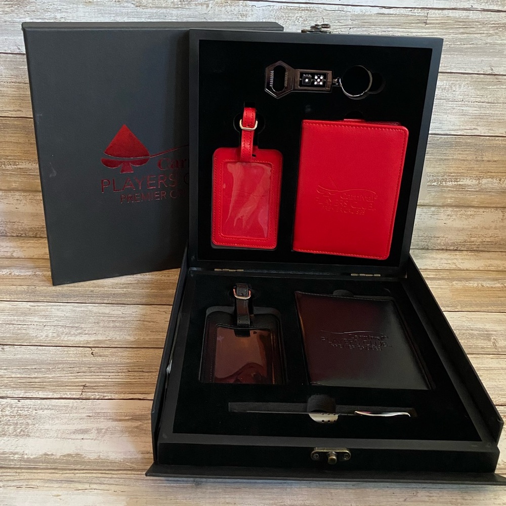 Carnival Cruise Players Club Travel Set